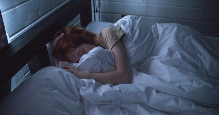 Stručnjaci konačno znaju koje je idealno vrijeme za odlazak u krevet