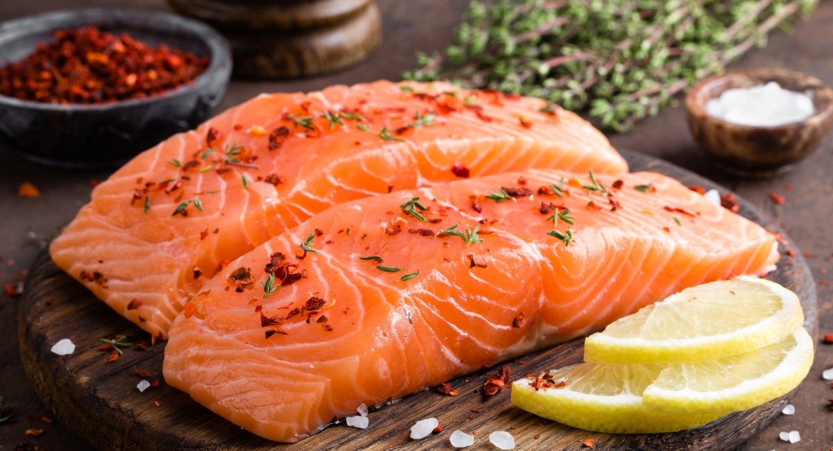 Kako odabrati savršen losos u trgovini? Ribar otkriva što uvijek izbjegava