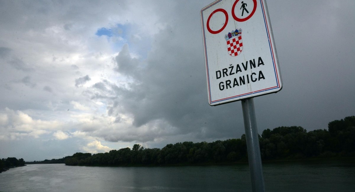 Dvojica Iračana u gumenom čamcu prevozila Turke iz BiH u Hrvatsku, uhićeni su
