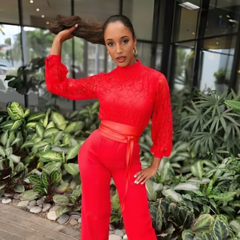 "Nije pazila": Vodstvo Miss Universe okrivilo predstavnicu Jamajke za pad s pozornice?