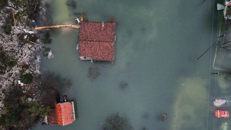VIDEO Ogromne poplave u Dalmaciji, pogledajte dramatične prizore iz Vrgorca