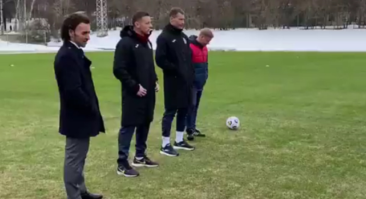 Pogledajte kako je izgledalo upoznavanje Ivice Olića s igračima moskovskog CSKA