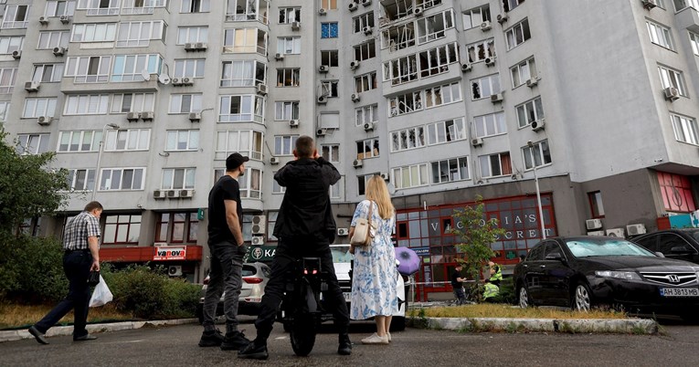 Ukrajina dopustila muškarcima u dobi do 22 godine da izađu iz zemlje