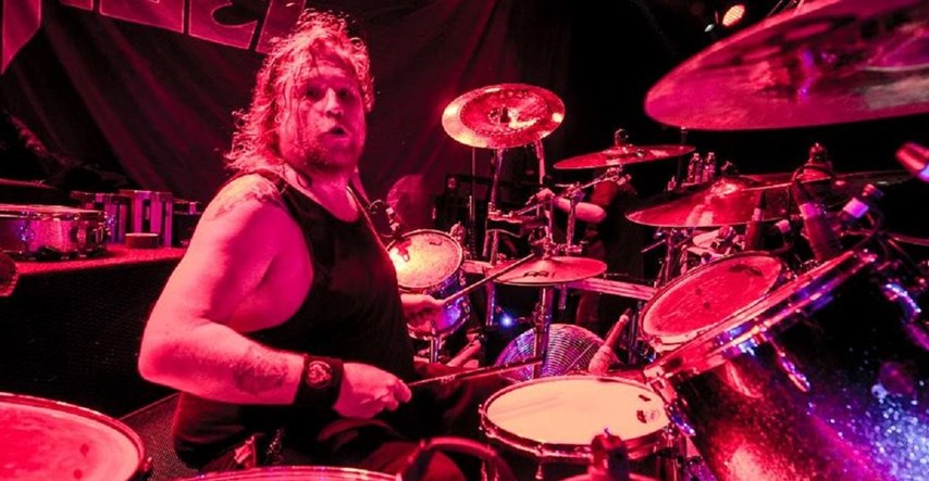 Bubnjar metal benda preispituje odnos sa Sotonom nakon što je skoro umro od korone