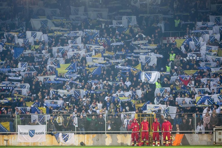 Rumunji se žale UEFA-i na BiH: Agresivni rasisti i pljuvači. Zenica je u kamenom dobu