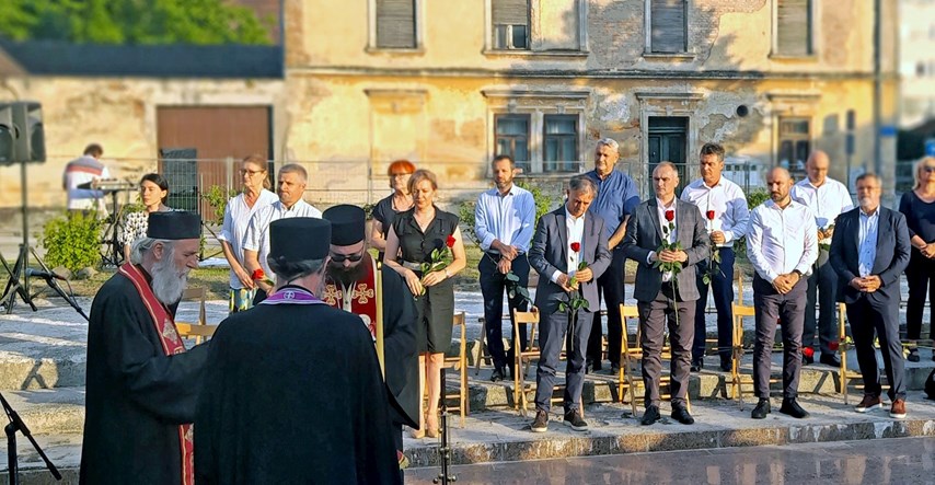 Komemoracija u Glini za ustaške žrtve: "Muškarce i dječake Srbe su zapalili u crkvi"