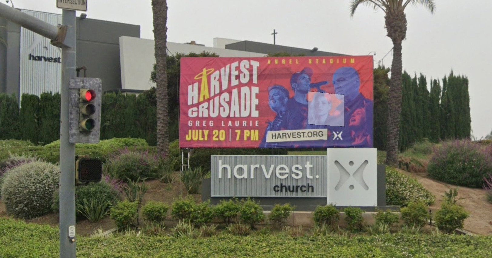 Bivši pastor kalifornijske crkve optužen za seksualno zlostavljanje djece u Bukureštu