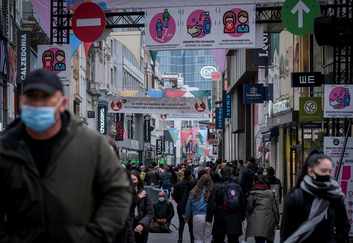 U Belgiji novi rekordi zaraze, Poljska zatvorila groblja za blagdan Svih Svetih