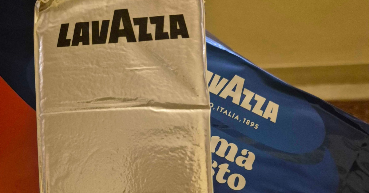 U Coopu u Trstu našli smo kilogram Lavazze za 16,60 eura. U Hrvatskoj - 10 eura više