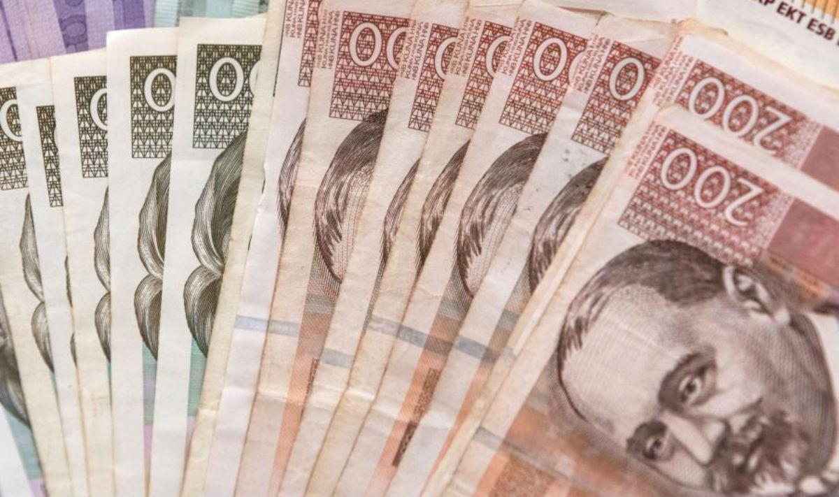 Riječanka pronašla novac i predala ga policiji, traži se nepoznati vlasnik
