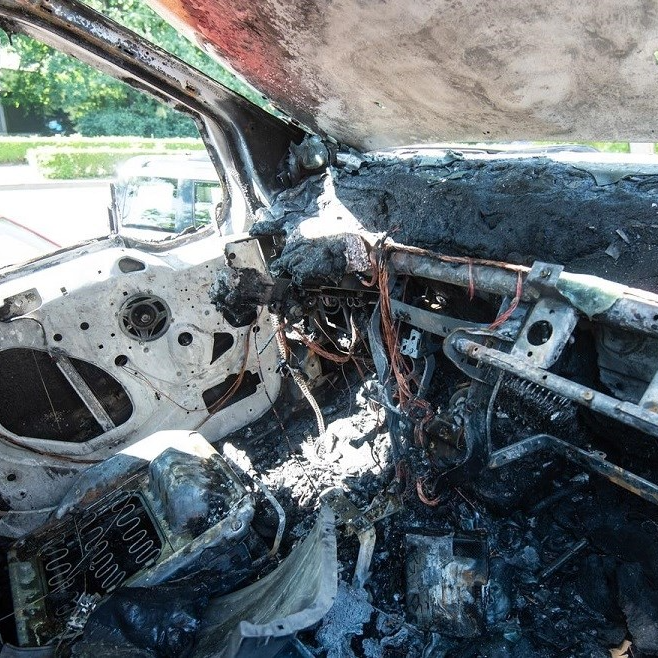 Opet gorio auto u Zagrebu. To je već četvrti slučaj u par dana, svaki put noću