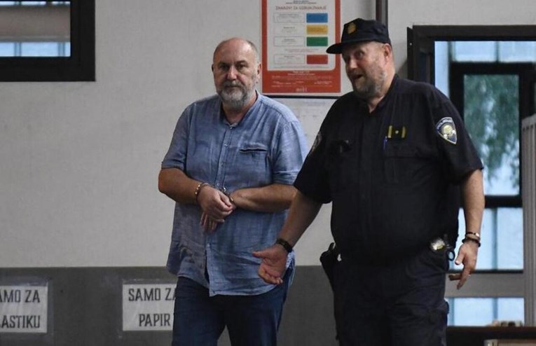 USKOK istražuje zločinačko udruživanje. Glavni u grupi dogovorio mito sa šefom iz Šuma