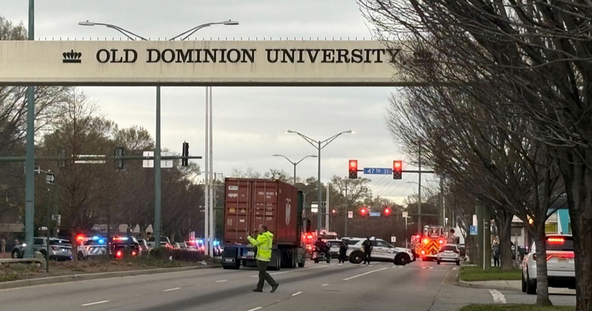 Detalji napada u SAD-u: Studenti svladali ISIS-ovca. Vikao je Allahu Akbar