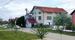 Policija intervenirala zbog urlanja "Ubij Srbina" u Borovu, dio muškaraca im pobjegao