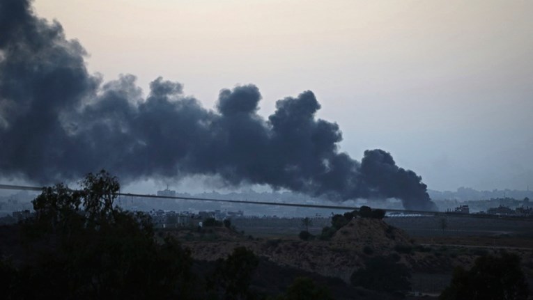 Traju žestoke borbe u Gazi. Palestinci: 30 mrtvih u napadu na izbjeglički kamp