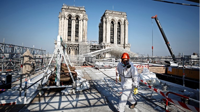 Završeni sigurnosni radovi na Notre-Dameu, započinje restauracija