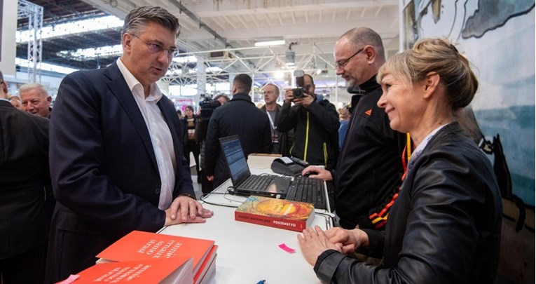 Plenkovića na Interliberu pitali što trenutno čita, evo što je odgovorio