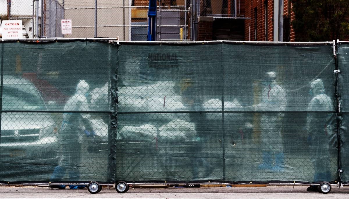 U Kaliforniji će mrtve od korone držati u kamionima-hladnjačama, mrtvačnice su pune