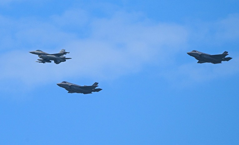Poljaci prvi put pokazali svoje F-35. Borbeni avioni letjeli iznad Varšave i Krakova