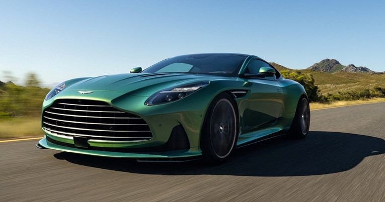 Aston Martin predstavlja DB12: Je li se Gaydon olako odrekao V12 motora i elegancije?