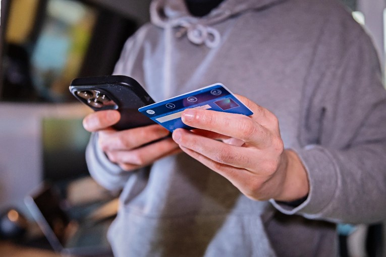 Manje od 5 posto građana uspije vratiti novac iz investicijske prijevare, tvrdi Hanfa