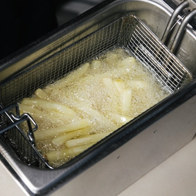 Nutricionisti savjetuju da prestanete jesti ovo ulje jer usporava metabolizam
