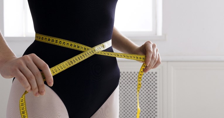 Ovako balerine provjeravaju imaju li dovoljno tanak struk, video je šokirao mnoge