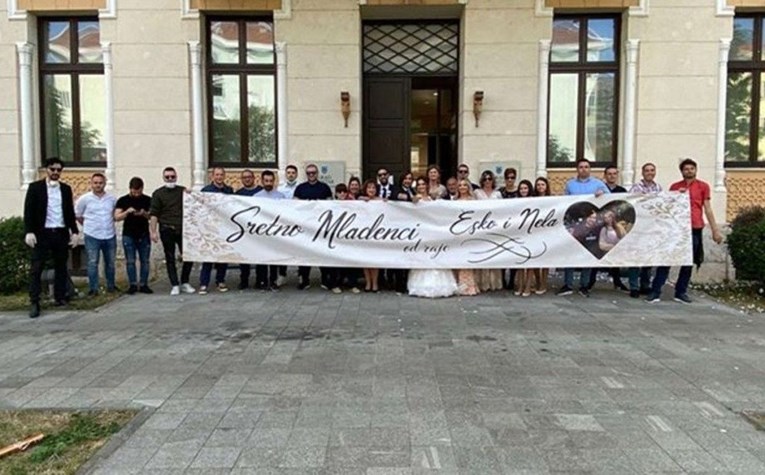 Mladencima u Mostaru otkazana svadba, prijatelji im priredili pravo iznenađenje
