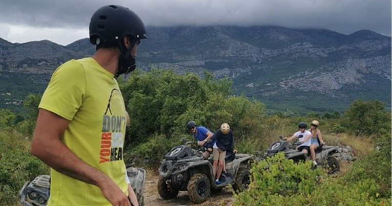 Marin Čilić se na odmoru u Hrvatskoj vozi kroz divljinu i snima ovce 