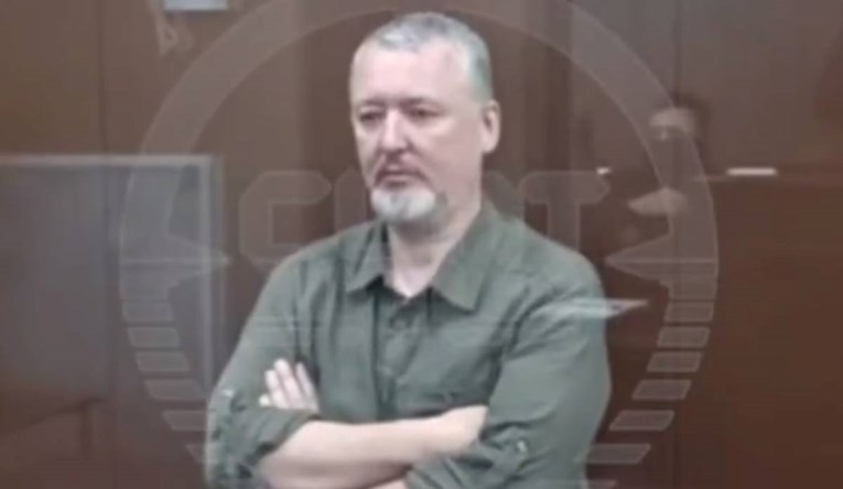 VIDEO Objavljena snimka Strelkova na sudu u Moskvi