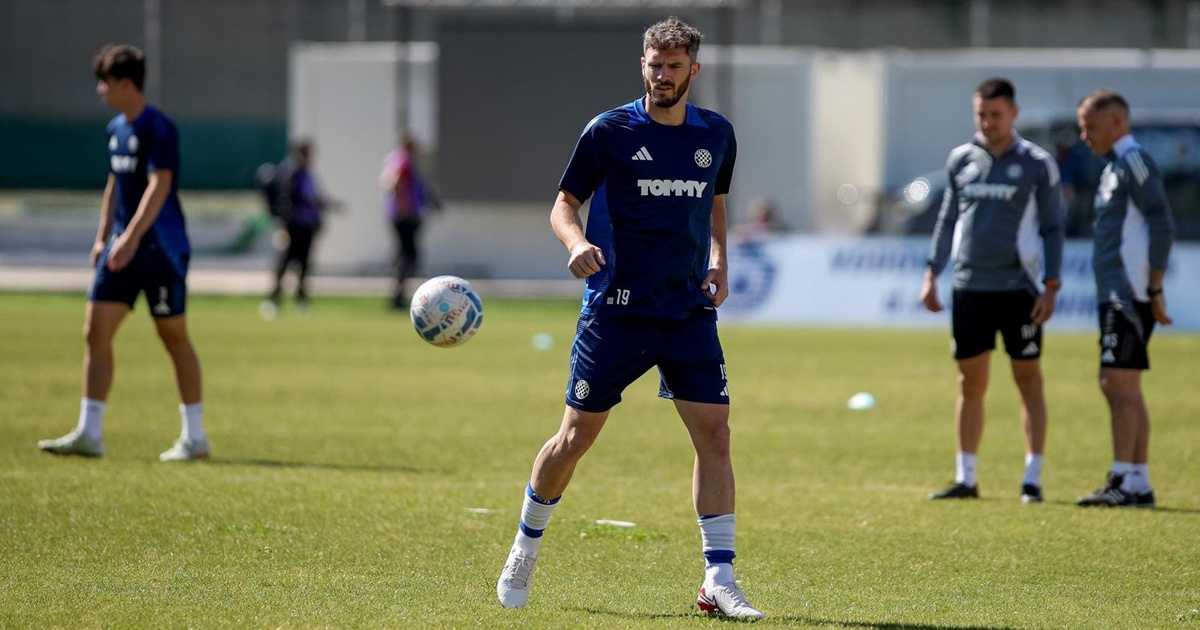 Josip Elez potpisao za Vukovar