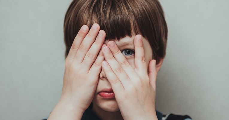 Autizam i ADHD češći su kod dječaka. Znanost sada ima moguće objašnjenje