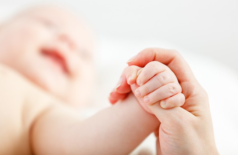 U Njemačkoj u tri mjeseca rođene tri bebe s deformiranim rukama. Što se događa?