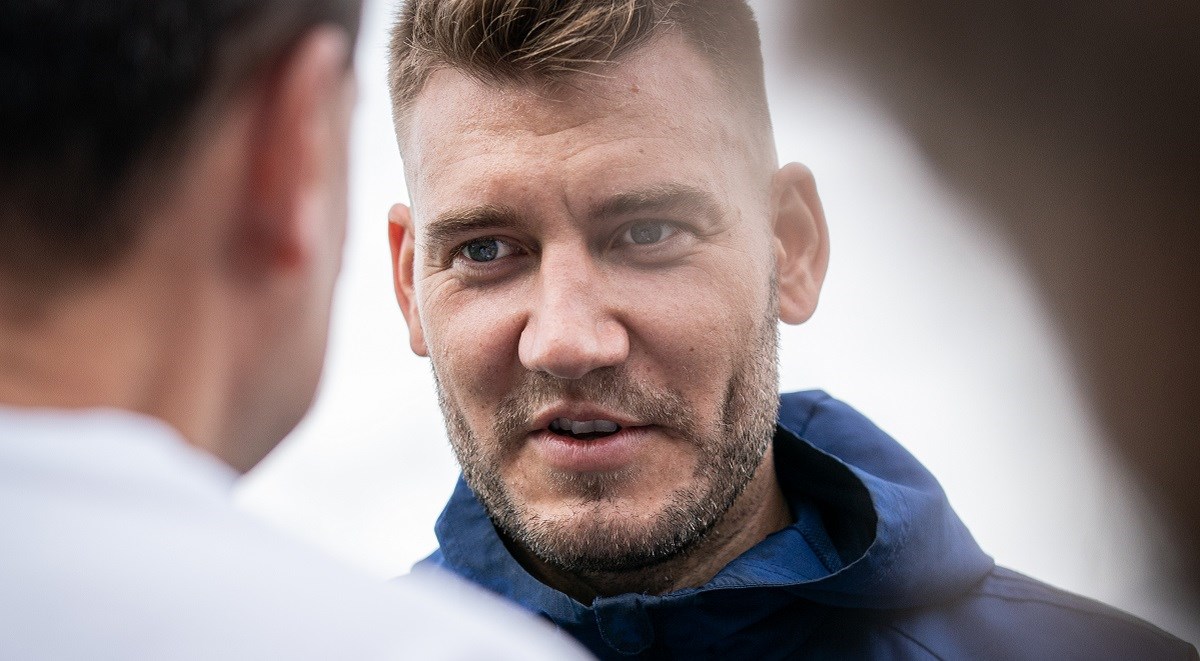 Bendtner: Jedne noći sam u kasinu izgubio puno novca. Od onda igram na manje uloge