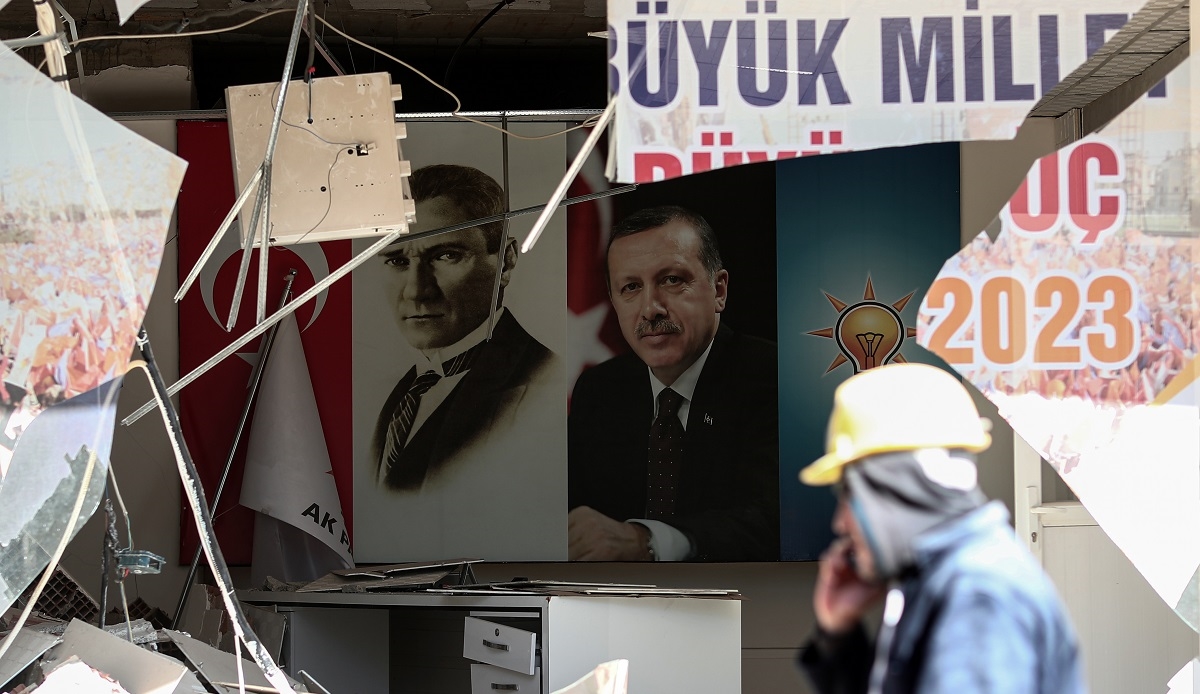 Tri televizije u Turskoj kažnjene zbog kritike Erdoganove vlasti u vezi potresa