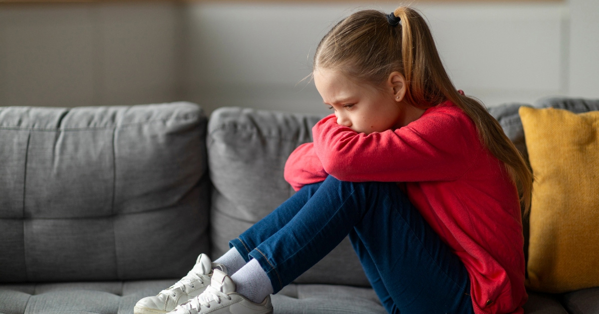 Znakovi da ste u djetinjstvu naučili čuvati tajne radi emocionalne sigurnosti