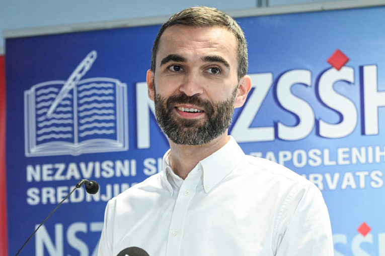 Sindikati napali Ćorića: "Zaposlenima u javnim službama crta metu na leđima"