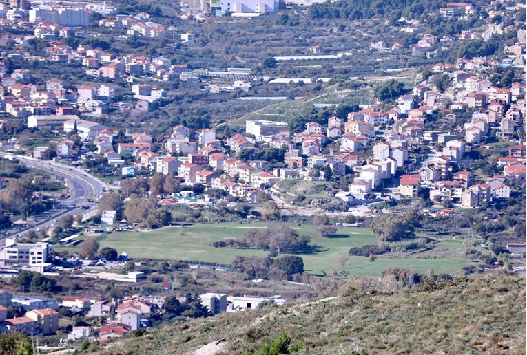 Bačić: Spremni smo Splitu dati 72.000 četvornih metara za Hajdukov kamp