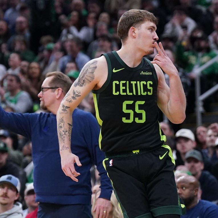 Zabija 1.7 koševa u prosjeku. Sinoć je dobio ovacije kultne dvorane