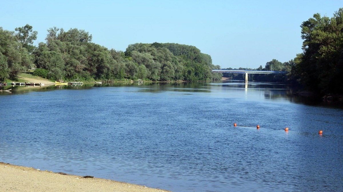 Na kupalištu u Petrinji jedan muškarac spašen, drugi se utopio