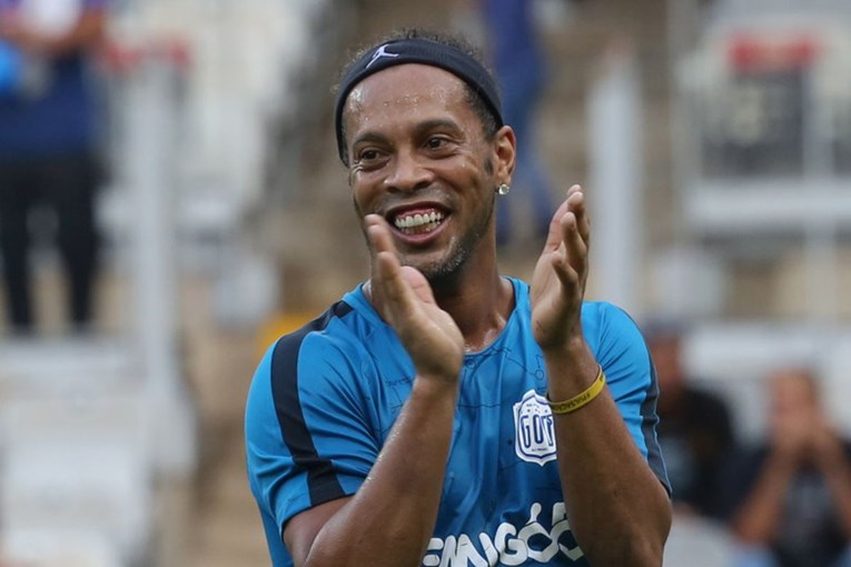 Ronaldinho se privremeno vratio nogometu