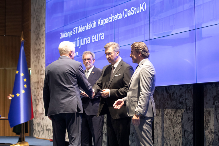 Proširuju se kapaciteti studentskih domova. Uručeno sedam ugovora