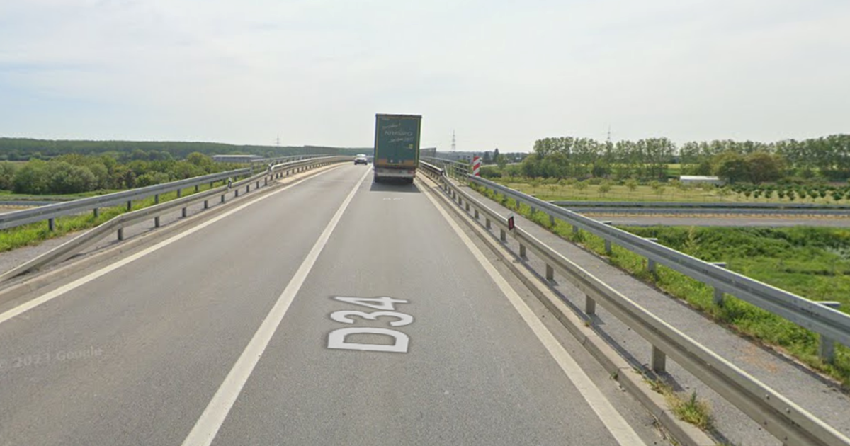 Motociklist (31) kod Osijeka u padu glavom udario u stup zaštitne ograde i poginuo