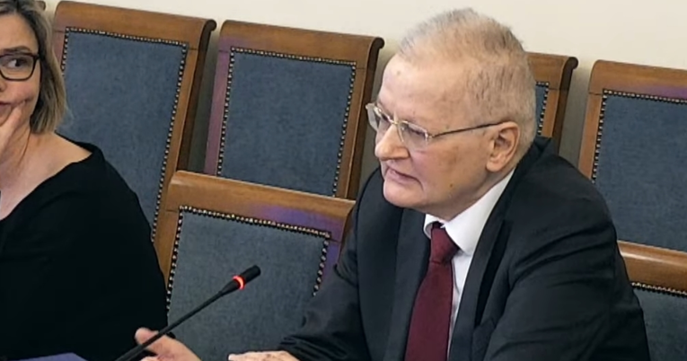 Zekanović Dobroniću: Ni o čemu nemate stav, želite se svima svidjeti