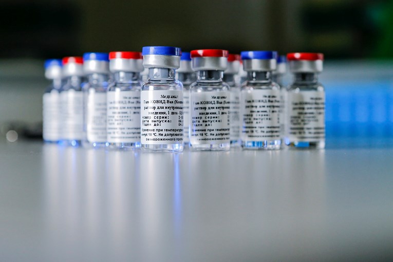 Rusija će prodati 100 milijuna doza cjepiva Indiji?