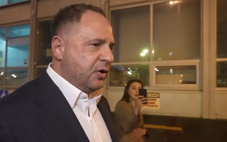 Bivši suradnik Zelenskog osumnjičen za korupciju. "Imam samo jedan auto i jedan stan"