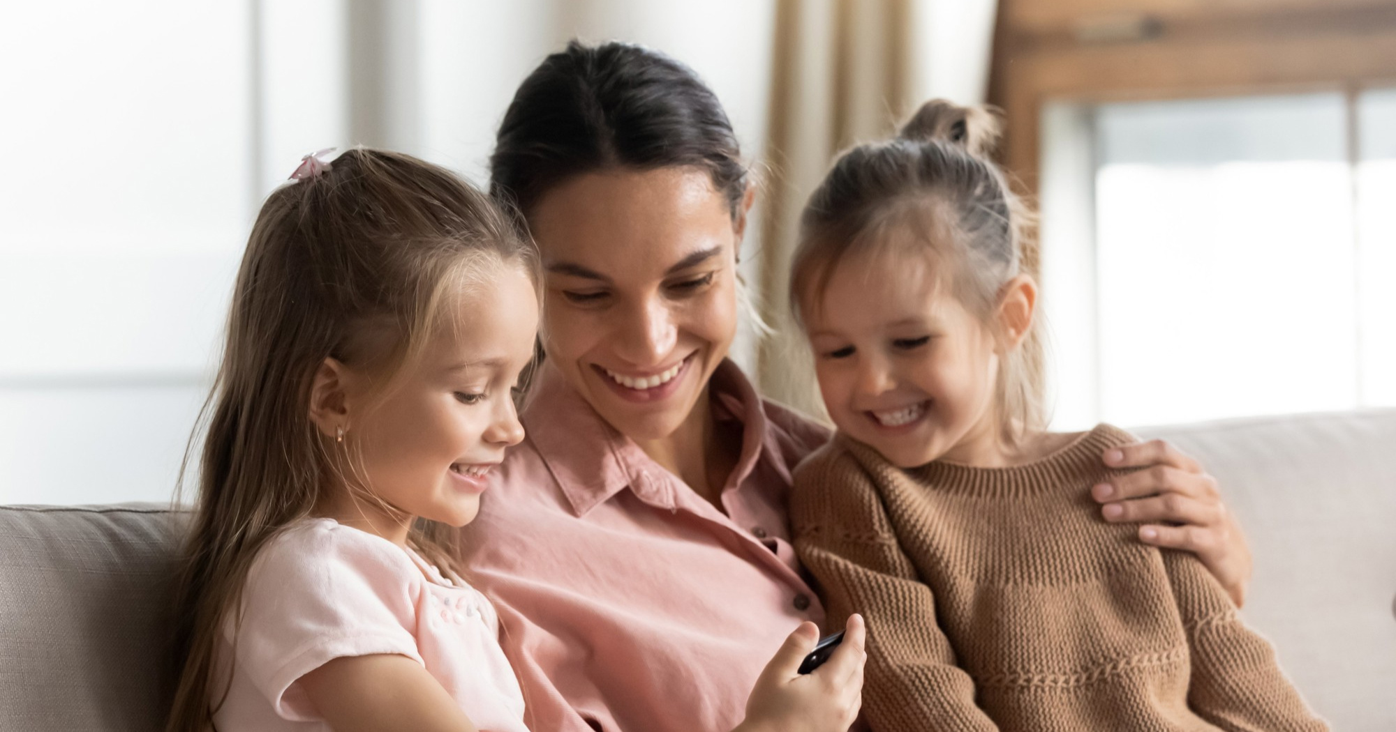 Zašto je djeci emocionalna sigurnost važnija od savjeta?