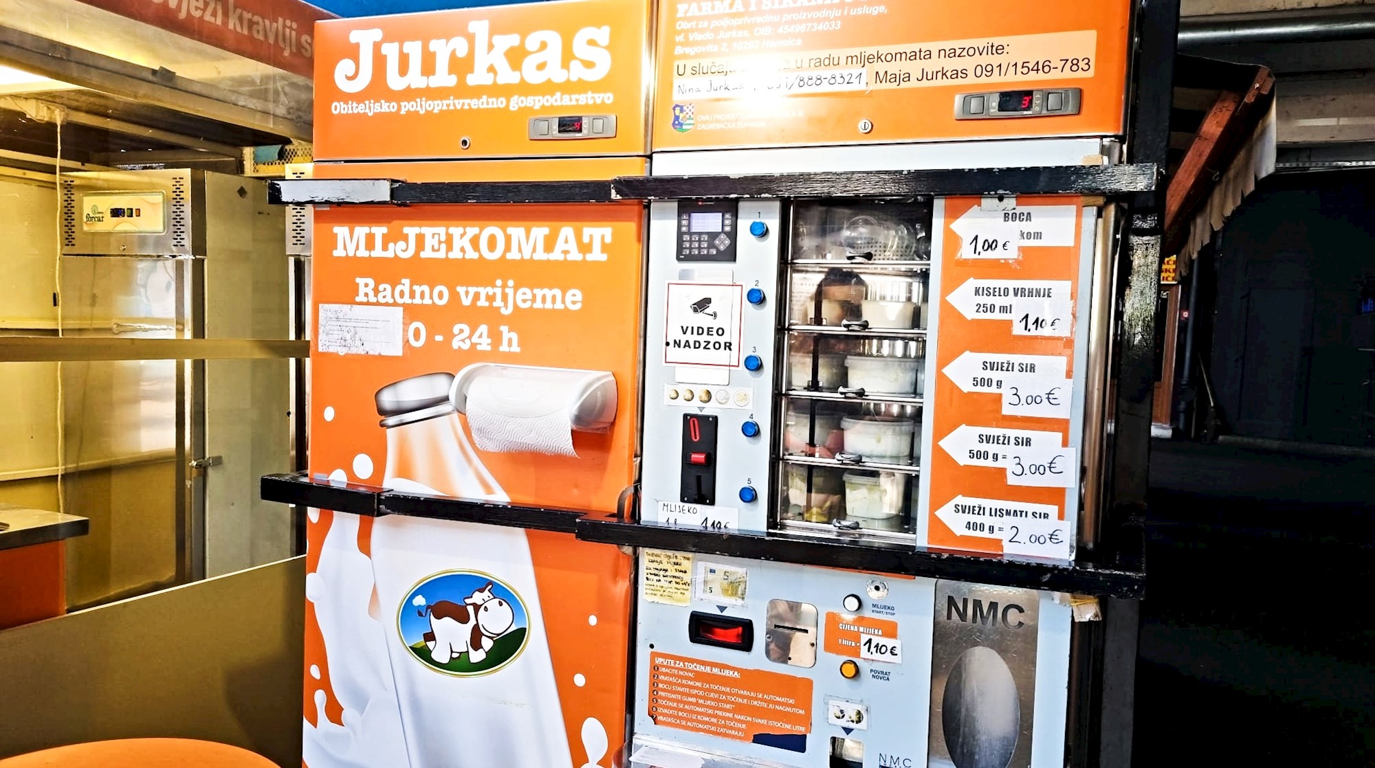 Cijene na mljekomatu: Litra mlijeka 1.10, 250 ml vrhnja 2.50 i pola kile sira 3 eura