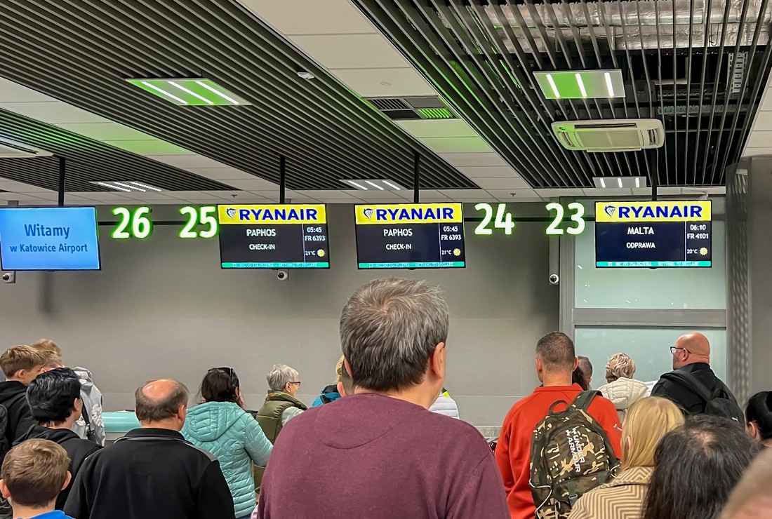 Ryanair upozorio putnike: Ovu obuću trebali biste skinuti prije leta