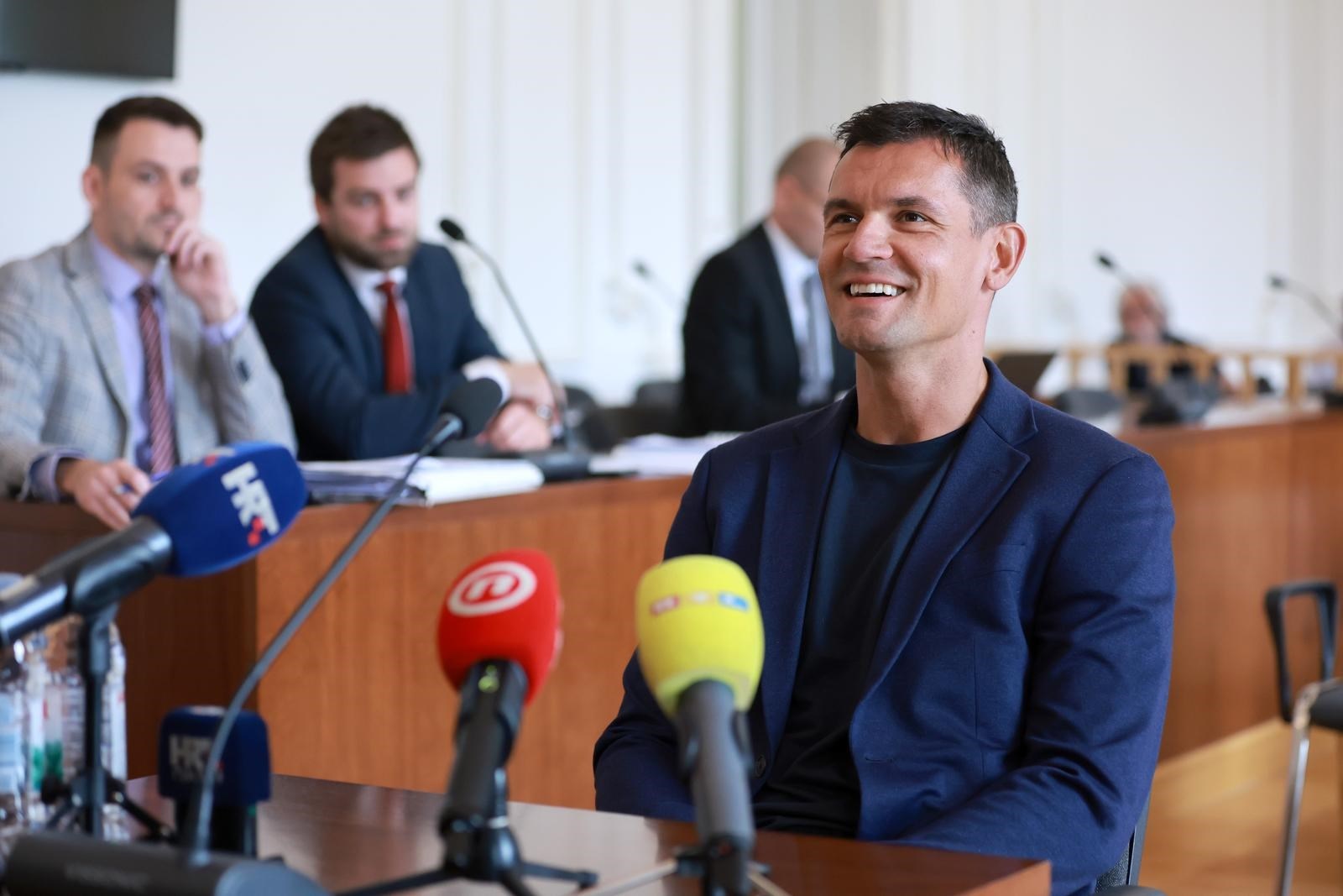 Lovren svjedočio na suđenju Mamićima: Zdravko me nazvao i rekao "Mali, prodan si"